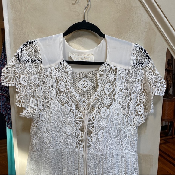 Jen's Pirate Booty White Romance Short Sleeve Lace Mini Dress Small - Picture 8 of 9